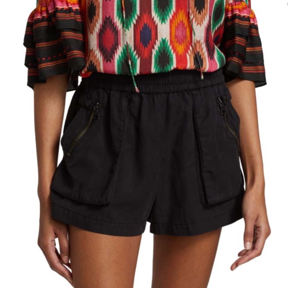 Alice + Olivia Britney High-waist Patch-pocket Shorts In Black